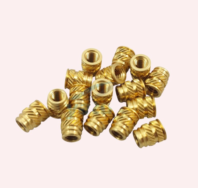 Brass Moulding Inserts for Plastic Components, Knurled and Threaded Inserts for Injection Moulding, Strong Metal Threads in Plastic Parts and Enclosures
